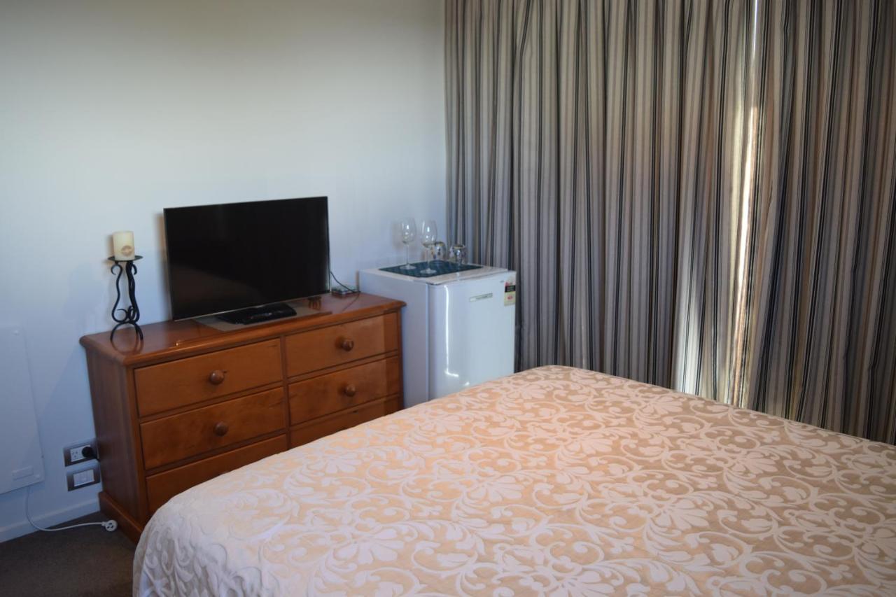 Bed & Breakfast In The Heart Of Fendalton 基督城 外观 照片